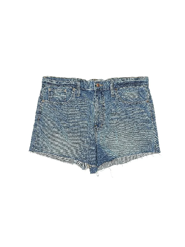 Mid-Rise Denim Shorts in Medium Wash