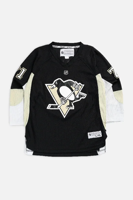 Women's jersey with a cropped lengthVintage Pittsburgh Penguins NHL Jersey - Women's M
