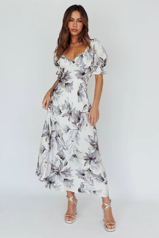 Long - Sleeve Women Dress in Velvet for a Luxurious Winter LookBrigita Tied Back Maxi Dress Floral Blue Long - Sleeve Women Dress in Velvet for a Luxurious Winter LookBrigita Tied Back Maxi Dress Floral Blue