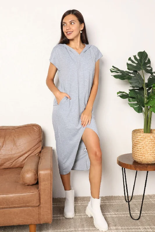 Midi dresses with animal prints for a bold and confident appearanceLight Gray Short Sleeve Front Slit Hooded Midi Dress