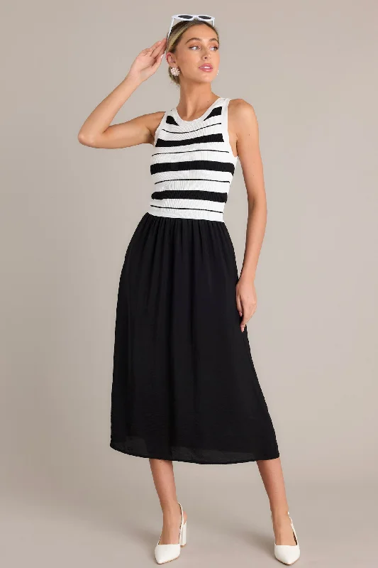 Midi dresses with geometric cutouts for a contemporary and edgy lookMonochrome Moments Black Stripe Midi Dress Midi dresses with geometric cutouts for a contemporary and edgy lookMonochrome Moments Black Stripe Midi Dress
