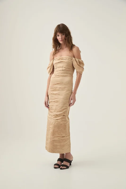 Midi dresses with ruched sleeves for a more fitted and stylish arm lookZara Gathered Midi Dress Midi dresses with ruched sleeves for a more fitted and stylish arm lookZara Gathered Midi Dress