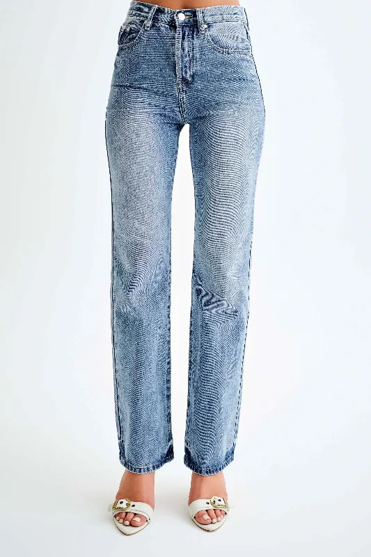 Studded Denim Top for a Glamorous and Bold StyleJanine High Waisted Straight Leg Jeans - Washed Mid Blue Studded Denim Top for a Glamorous and Bold StyleJanine High Waisted Straight Leg Jeans - Washed Mid Blue