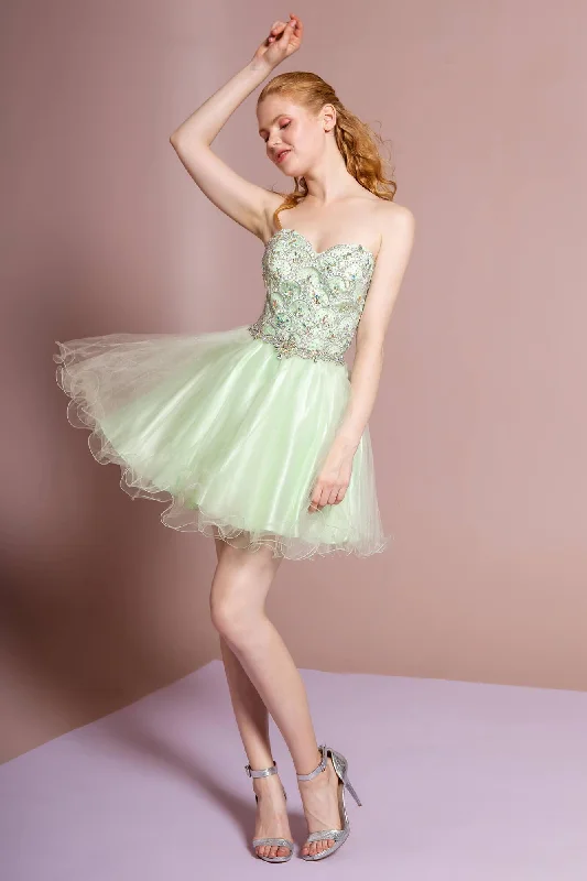 Wedding guest dresses with gathered skirts and V - necklinesStrapless Short Prom Dress Homecoming