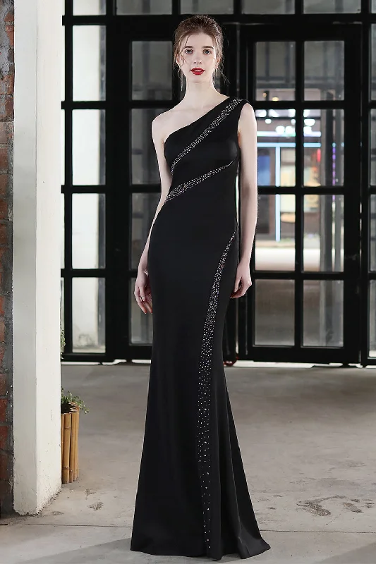 Mini cocktail dresses with a ruffled hem and a solid colorBlack Mermaid Prom Dress with Beading Mini cocktail dresses with a ruffled hem and a solid colorBlack Mermaid Prom Dress with Beading