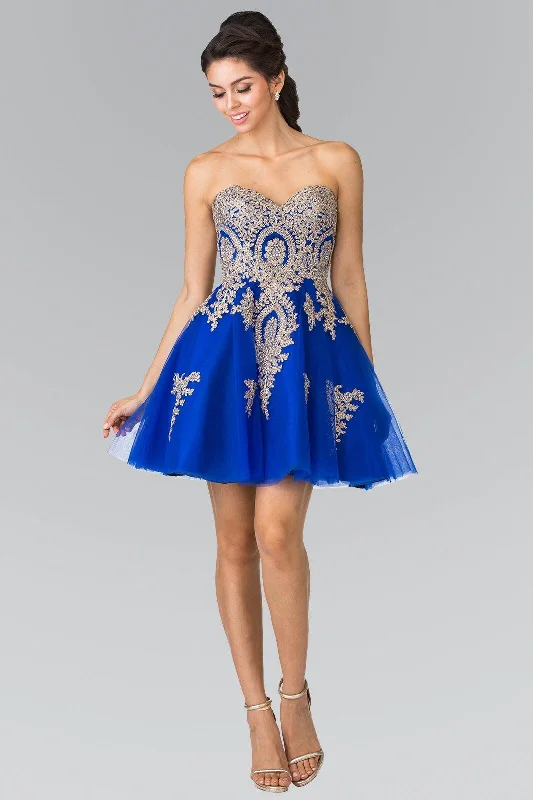 Mini cocktail dresses with a beaded bodice and a flirty A - line skirtHomecoming Short Strapless Prom Cocktail Dress Sale Mini cocktail dresses with a beaded bodice and a flirty A - line skirtHomecoming Short Strapless Prom Cocktail Dress Sale