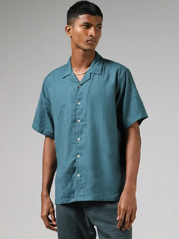Twill Women Shorts with a Smooth Texture and DurabilityETA Teal Geometric Pattern Resort-Fit Shirt