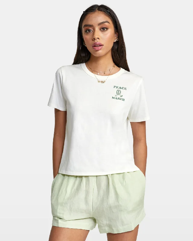 Belted Women Shorts to Enhance the WaistlineLinen Sawyer Elastic Waist Shorts - Light Green